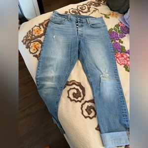 Blue tapered leg lightly distressed Levi’s